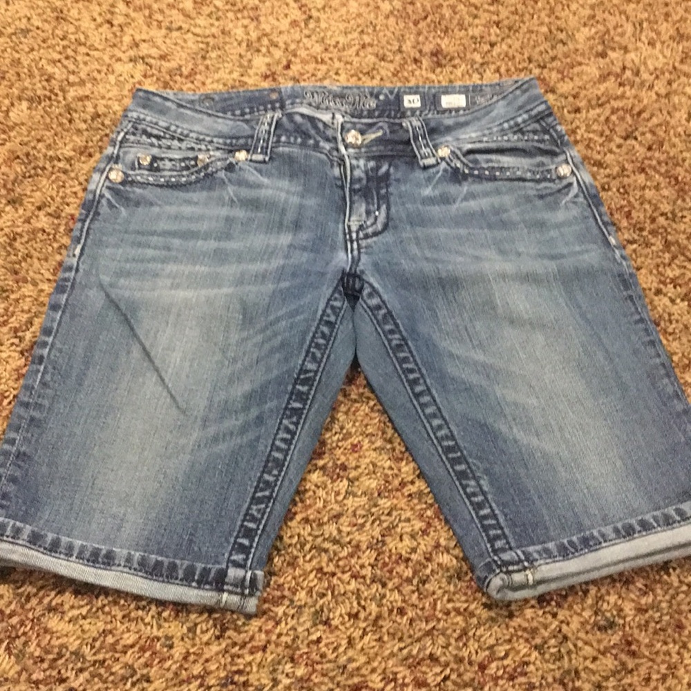 Miss Me Bermuda Jean Shorts Sz 30